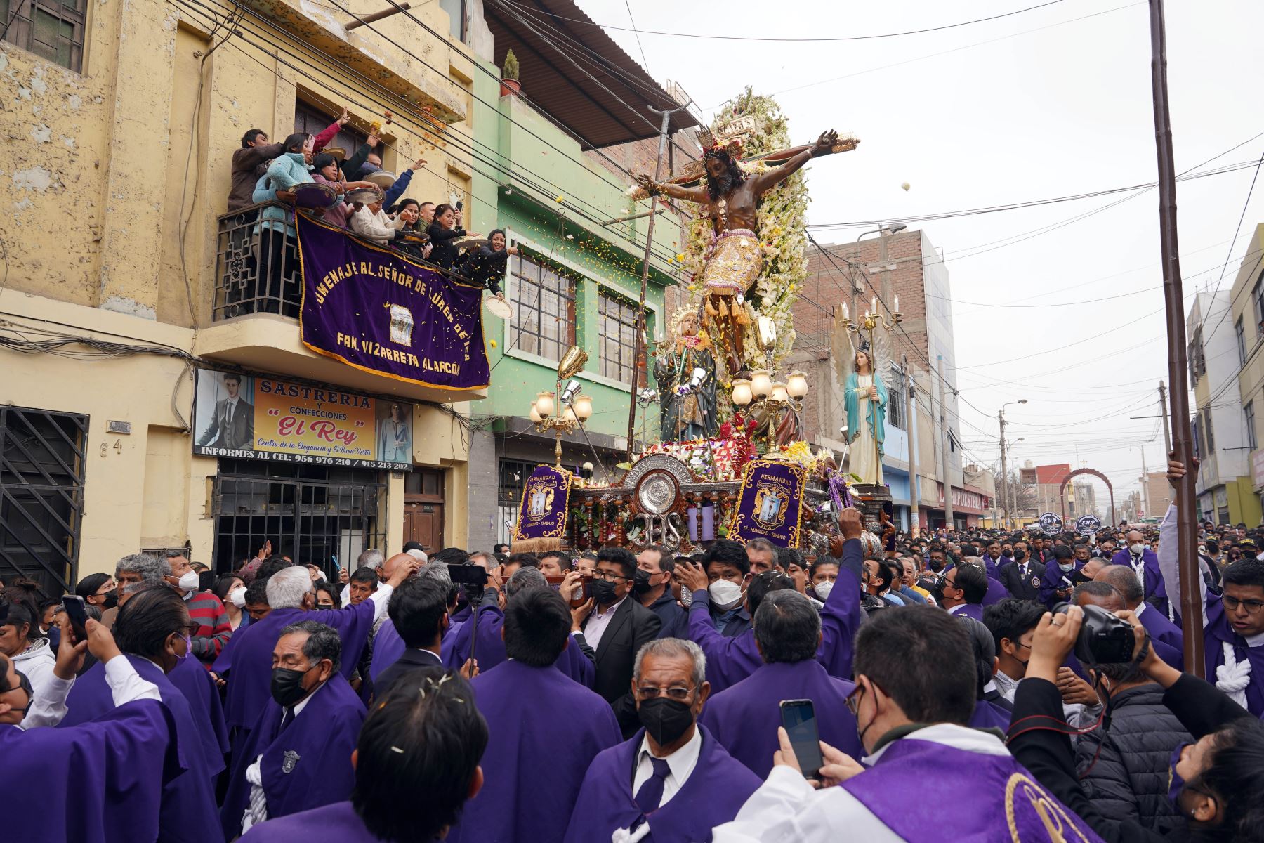 La imagen del Señor de Luren, el santo patrón de Ica, saldrá en procesión el Viernes Santo en una actividad que se realiza después de tres años de suspensión por la pandemia del covid-19. Foto: Genry Bautista.