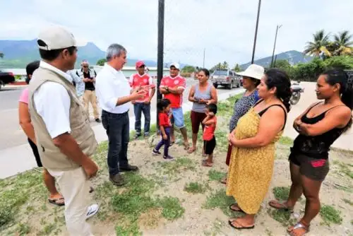Con un equipo técnico se ayudó a identificar las viviendas inhabitables que podrían acceder al bono del sector Vivienda; y en el caso de los agricultores, a quienes accederían al seguro agrario.