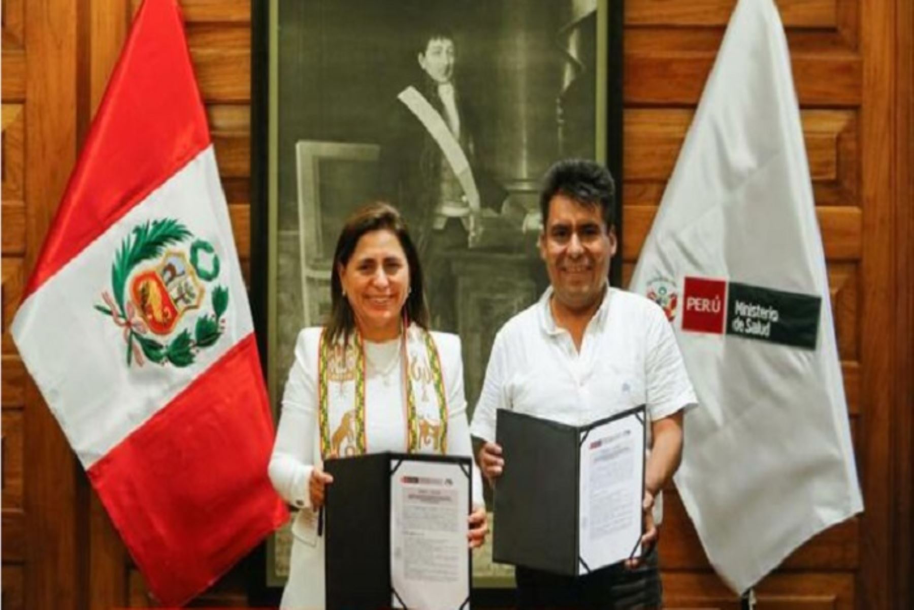 El convenio fue suscrito por la ministra de Salud, Rosa Gutiérrez, y el gobernador de Apurímac, Percy Godoy.