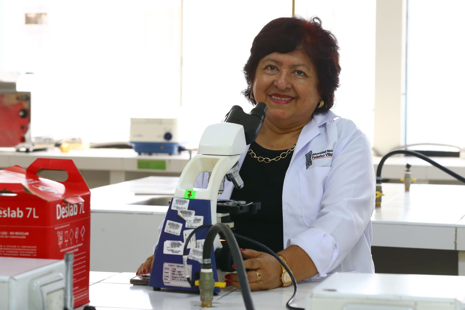 Gloria Cruz Gonzáles es tecnóloga médica con especialidad en Laboratorio clínico y Anatomía Patológica, y tiene especialidades en epidemiología, bioquímica, en didáctica universitaria y filosofía en investigación. ANDINA/Eddy Ramos