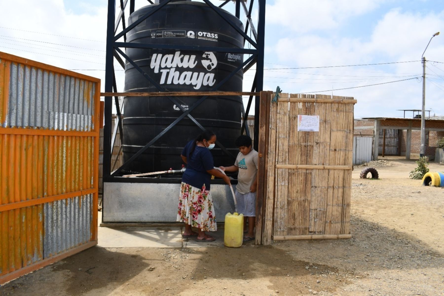 Servicio de agua potable para poblaciones vulnerables Yaku Thaya. Foto: cortesía.