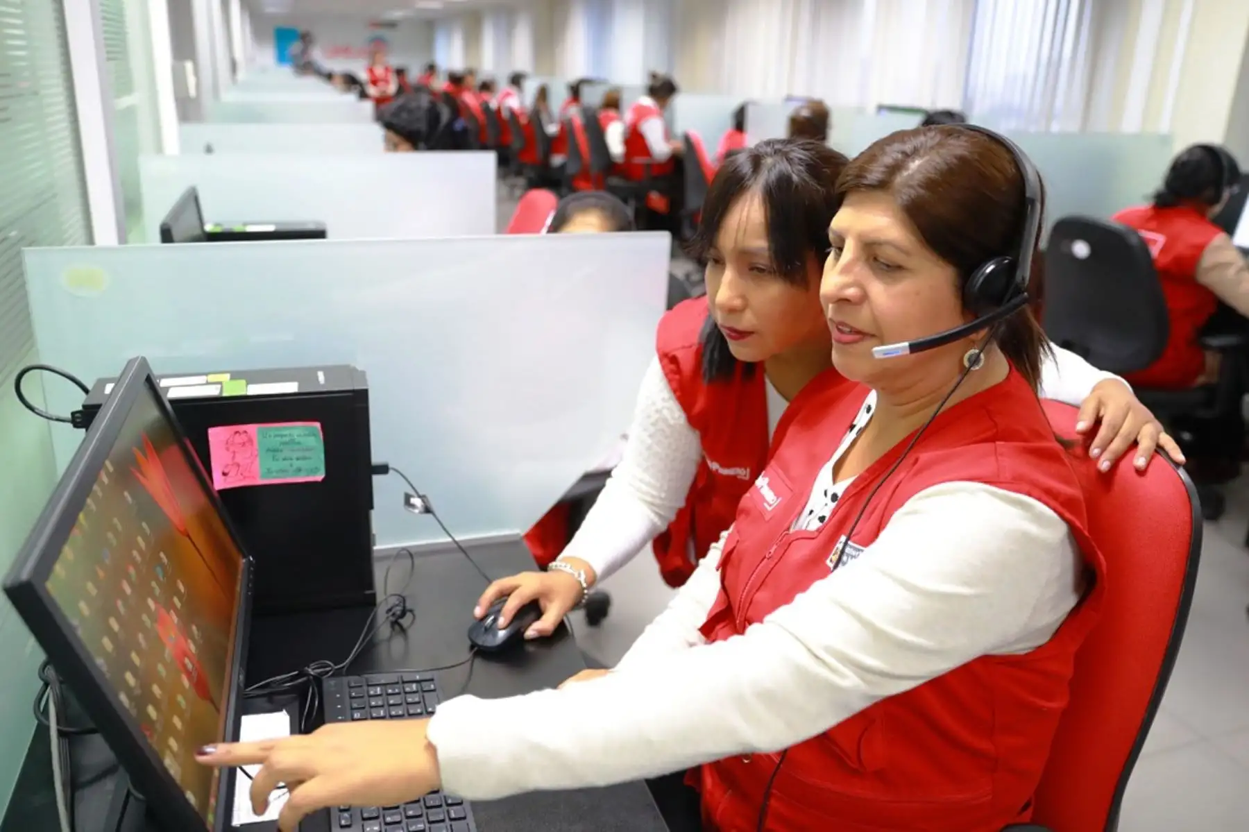 Línea 100 atendió más de 23,000 llamadas por violencia familiar entre enero y febrero. Foto: ANDINA/Difusión.