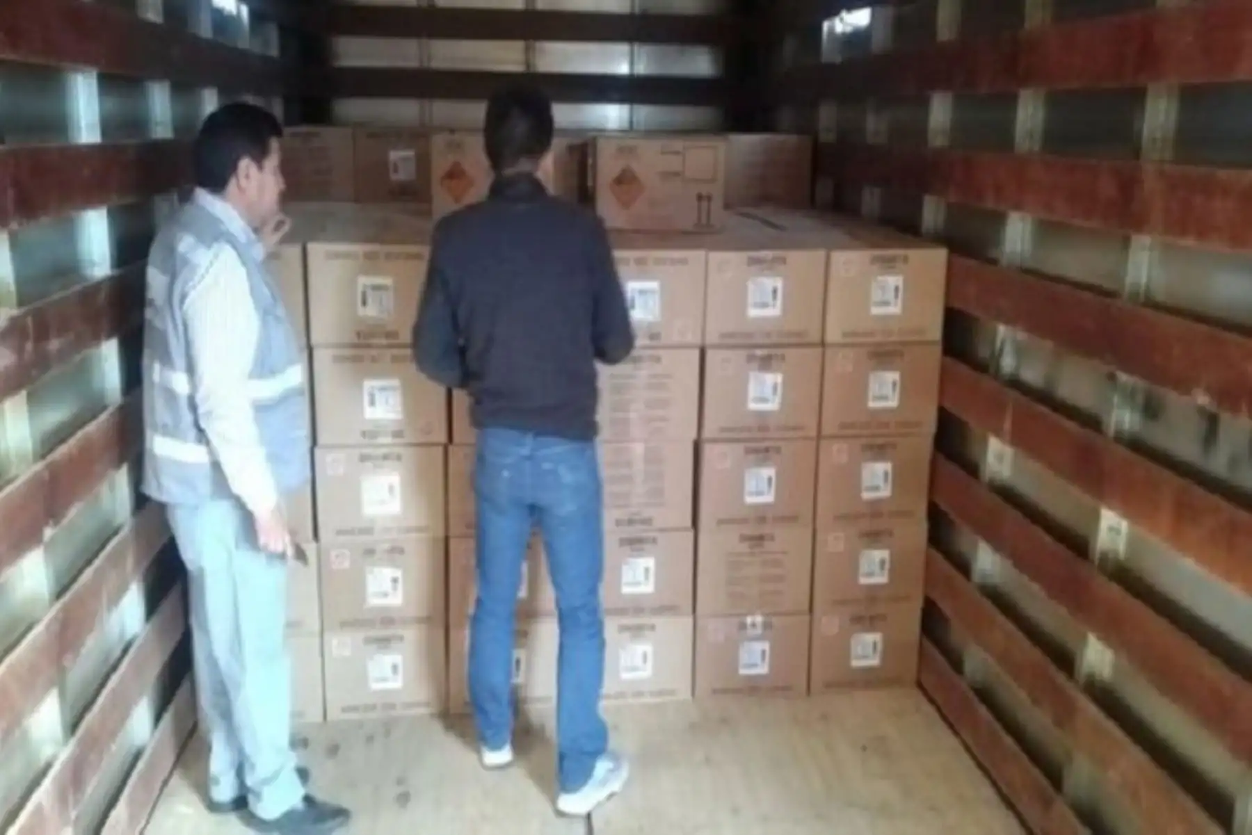 Las intervenciones de la Sucamec y la PNP afianzan su trabajo articulado para continuar reduciendo los riesgos vinculados con el almacenamiento y traslado ilegal de explosivos.