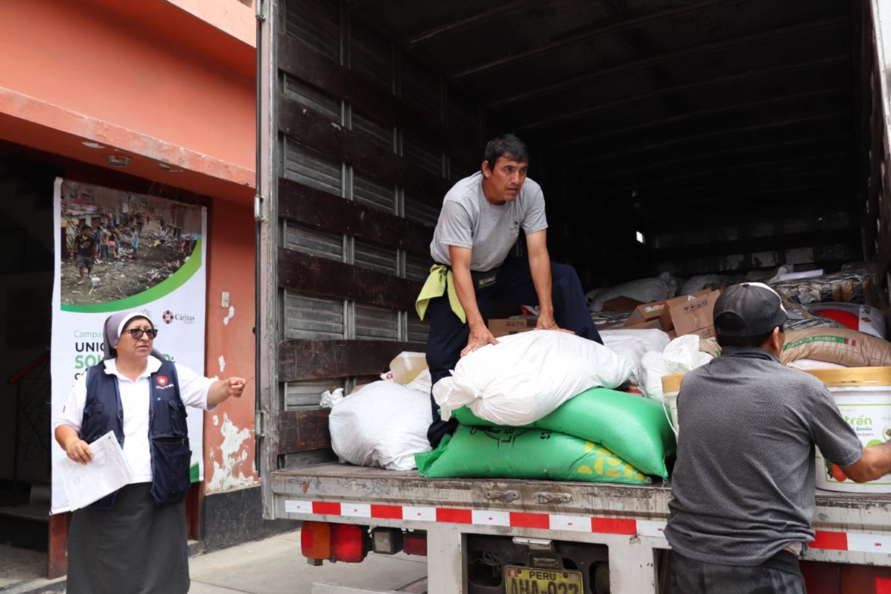 Hasta el momento, se ha distribuido ayuda humanitaria a 300 damnificados y 400 afectados por las lluvias en La Libertad. Foto: ANDINA/Cortesía Luis Puell