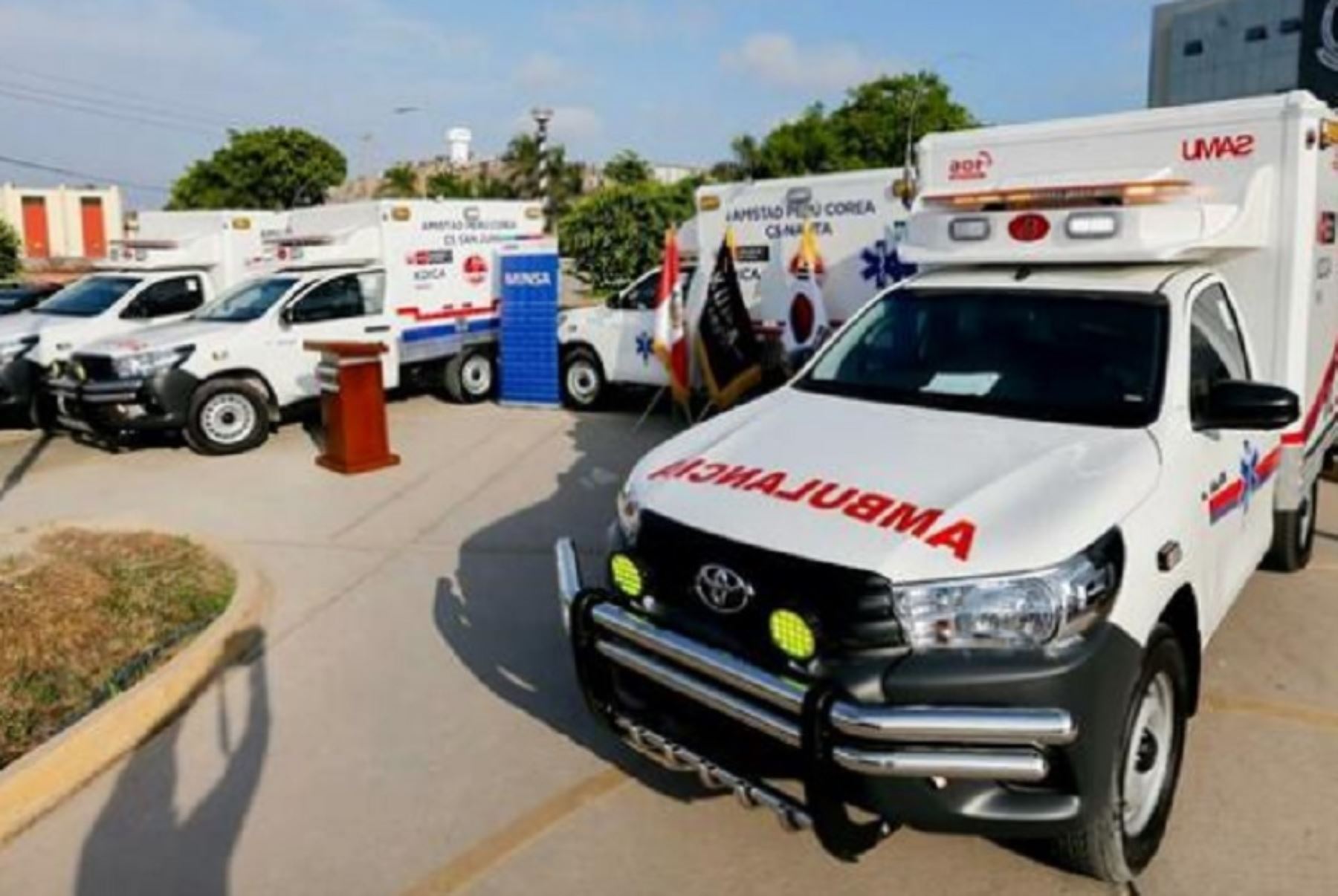 Con la finalidad de mejorar la capacidad de los establecimientos de salud de la Amazonía en la respuesta a las emergencias y urgencias, el Ministerio de Salud (Minsa) y la Agencia de Cooperación Internacional de Corea (Koica) realizaron la entrega de cinco ambulancias terrestres de tipo rural y urbana para la región Loreto.