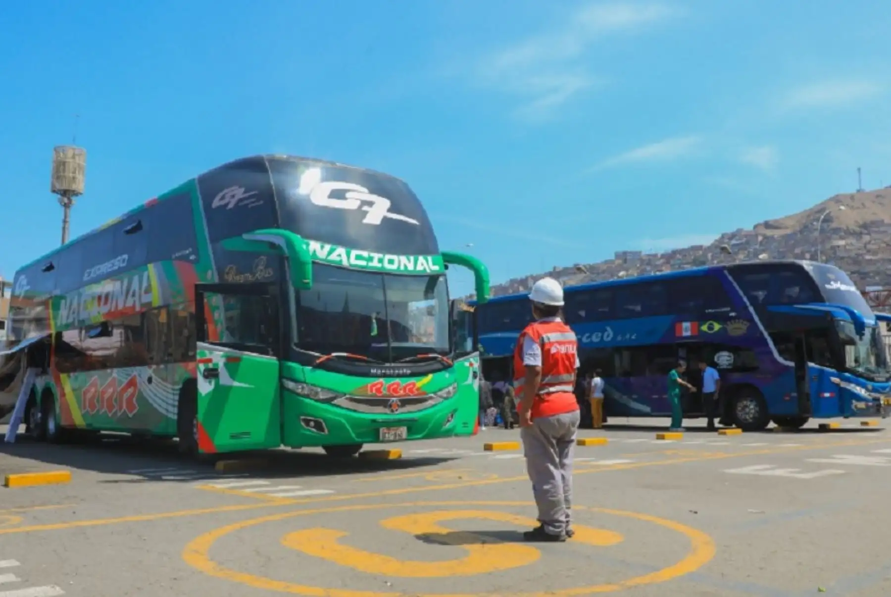 Son 368 los terminales de transporte terrestre interprovincial de pasajeros a escala nacional autorizados por el Ministerio de Transportes y Comunicaciones.