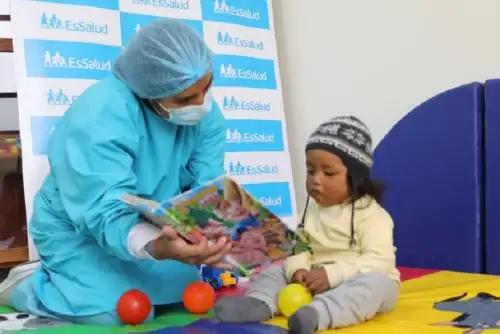 El Seguro Social de Salud (EsSalud) reforzó las atenciones en un moderno Centro de Atención Primaria (CAP) I en el distrito arequipeño de Yura, en beneficio de más de 8,000 asegurados de esta localidad y de Cerro Colorado, quienes por años esperaban contar con un lugar bien acondicionado para atenderse en distintas especialidades.
