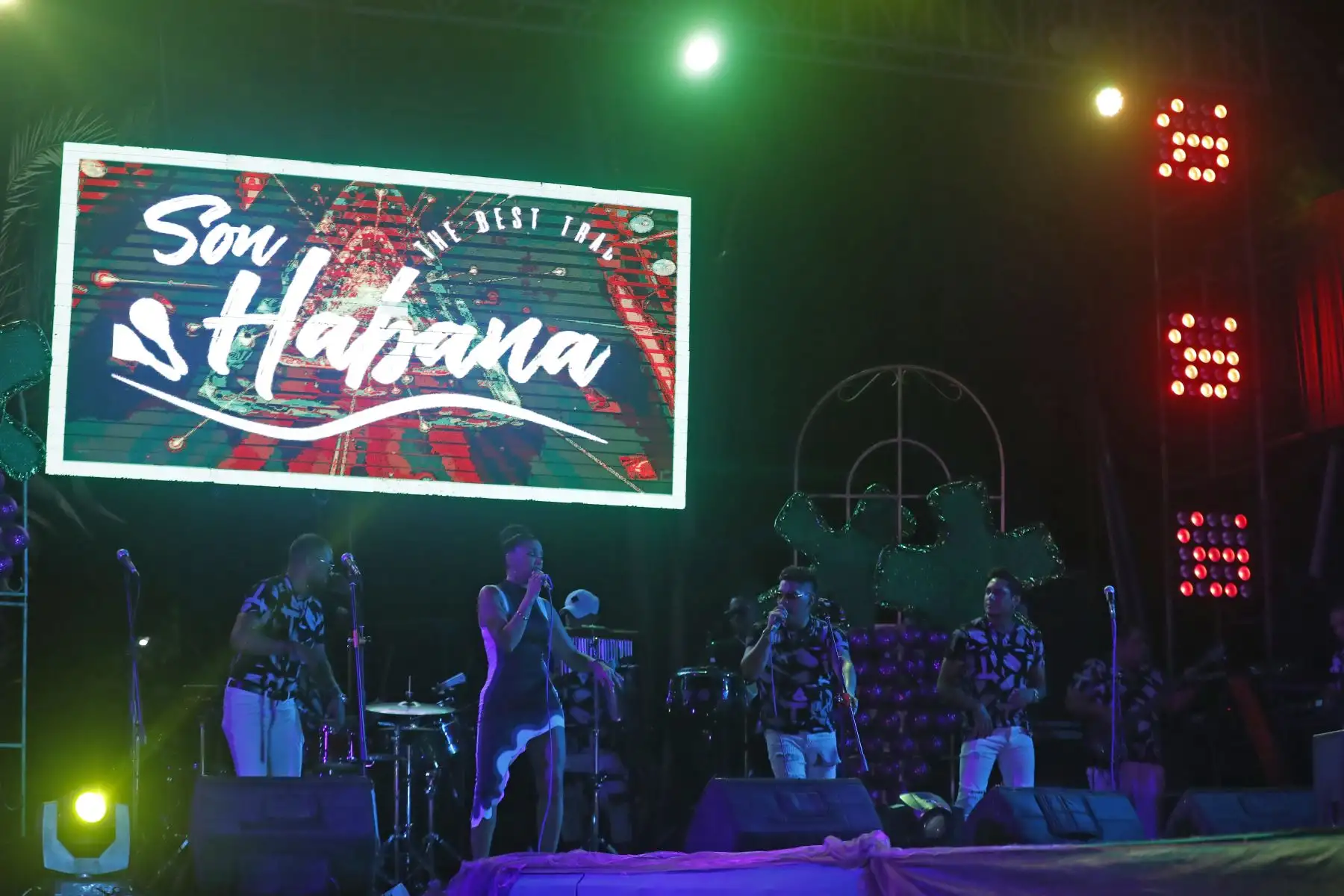 Así culminó en la playa Chaco de Paracas, el V Festival de la Vendimia Paracas 2023, con un espectáculo musical de ingreso libre protagonizado por diversos artistas como Son Tentación, Vernis Hernández y Papillón.
Foto: ANDINA/ Daniel Bracamonte