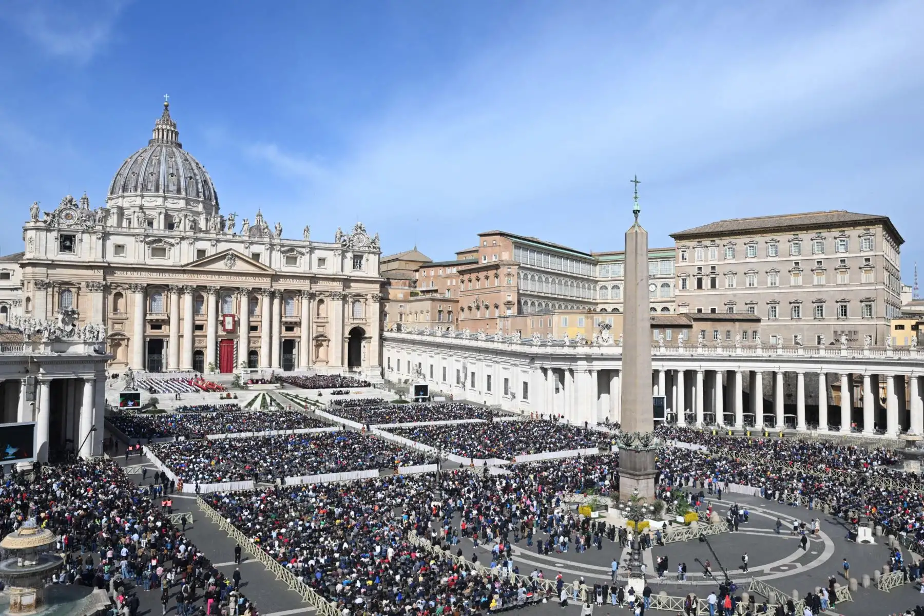 El Papa Francisco celebra la Santa Misa del Domingo de Ramos en la Basílica de San Pedro, Ciudad del Vaticano. Domingo de Ramos es una fiesta cristiana que cae en el Domingo antes de Pascua. La fiesta conmemora la entrada de Jesús en Jerusalén. Foto: EFE