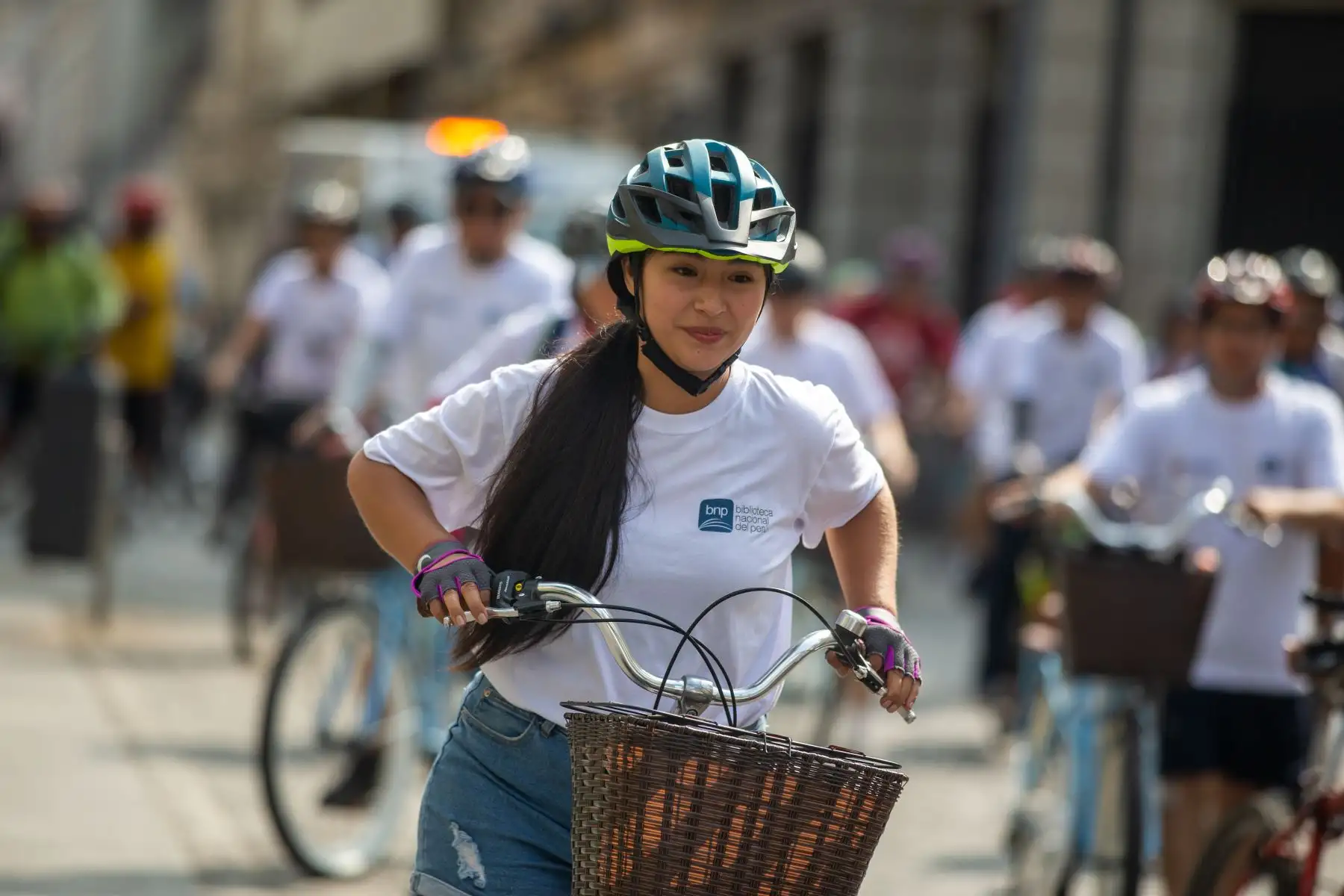 La Biblioteca Nacional del Perú llevó a cabo la bicicleteada PedaLeamos, junto a la Municipalidad Metropolitana de Lima, con el objetivo de promover actividades en espacios públicos que vinculen la lectura con la comunidad. Fotografía: ANDINA/Tatiana Gamarra