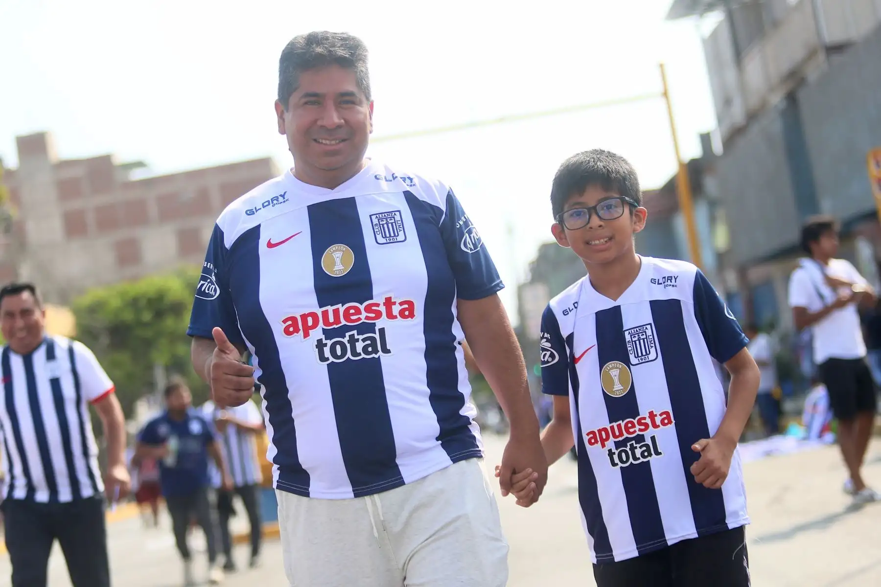 Miles de hinchas asisten al  Estadio Alejandro Villanueva de Matute donde Alianza Lima recibe al brasileño Athletico Paranaense por la fase de grupos de la Copa Libertadores 2023.Foto: ANDINA/Ricardo Cuba
