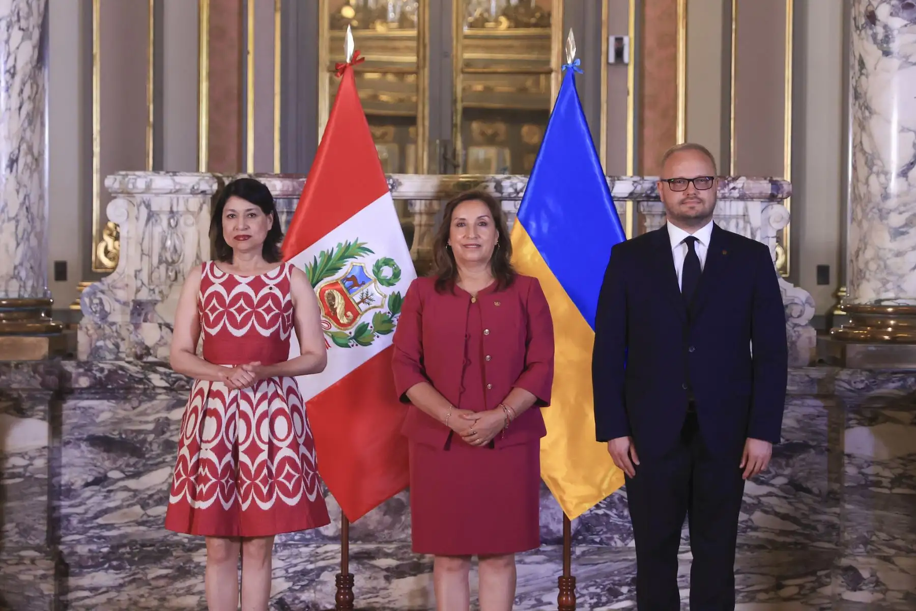 Presidenta Dina Boluarte recibió cartas credenciales del embajador de Ucrania, Yuriy Polyukhovych, en Palacio de Gobierno.
Foto: ANDINA/Prensa Presidencia