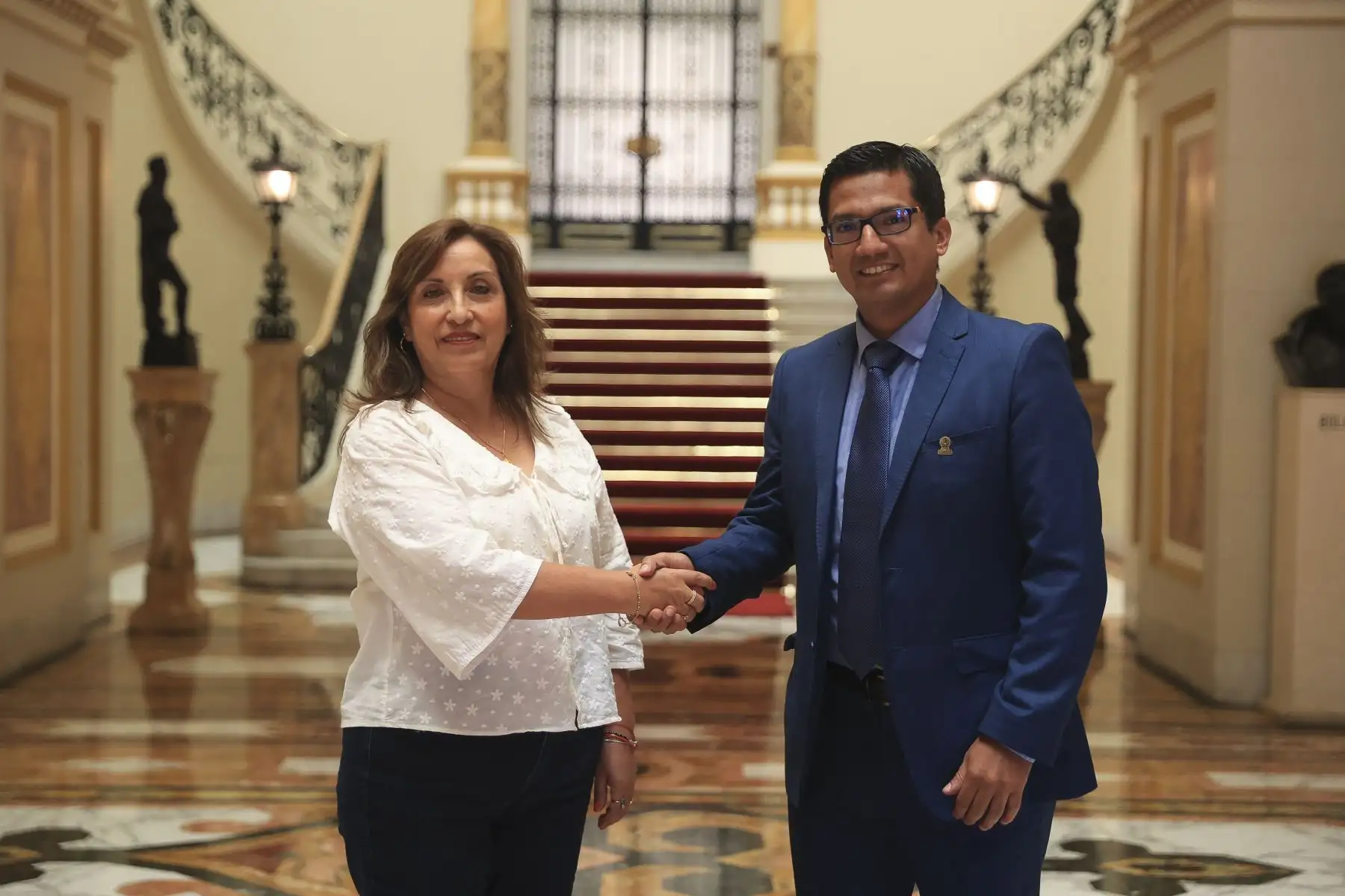 Presidenta Dina Boluarte sostuvo reunión con el alcalde de San Martín de Porres

Foto: ANDINA/Difusión