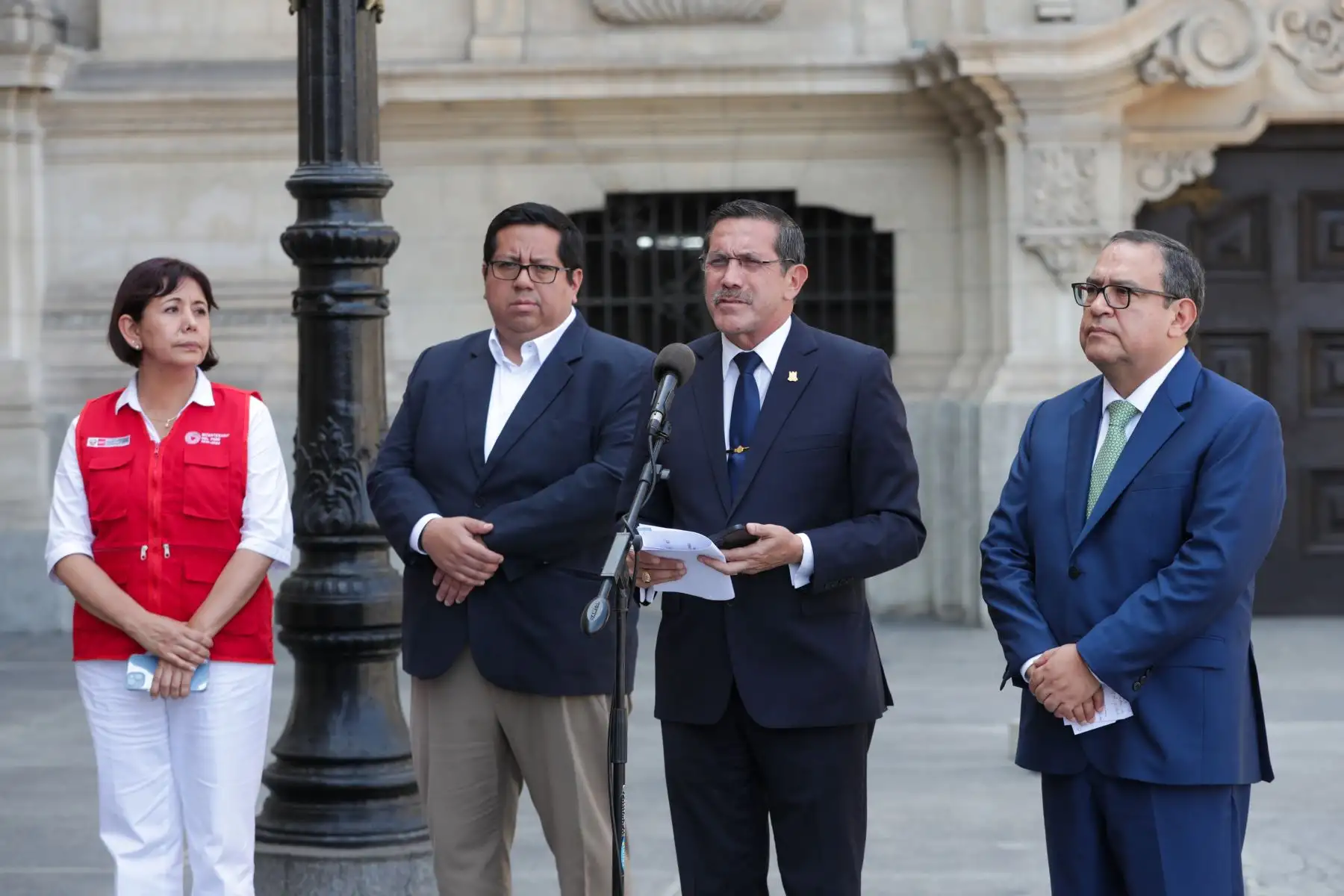 Conferencia de Prensa del Ministro de Defensa,  Jorge Chávez.
Foto: PCM