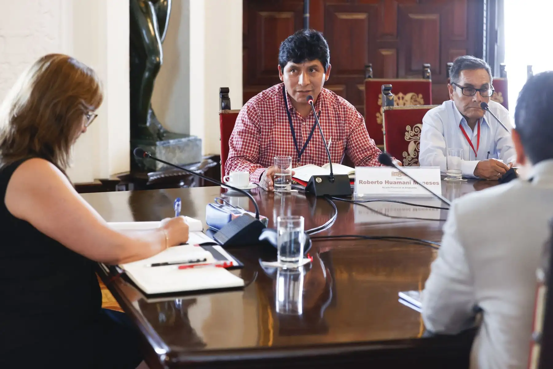 Presidenta de la repúbica, Dina Boluarte, reunión con el alcalde Provincial de Antabamba y alcaldes de los distritos de dicha zona.

Foto: ANDINA/Difusión