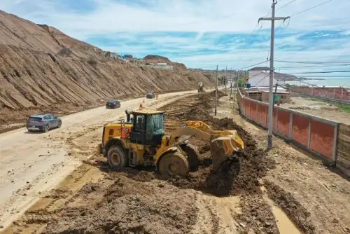 A la fecha, se encuentran en camino maquinarias desde Cusco y Lima hacia Piura, precisó el MTC.