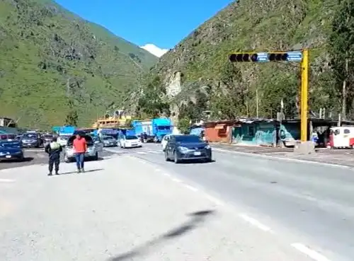La titular del MTC, Paola Lazarte, pidió respetar el derecho de los peruanos de transitar libremente. Captura TV