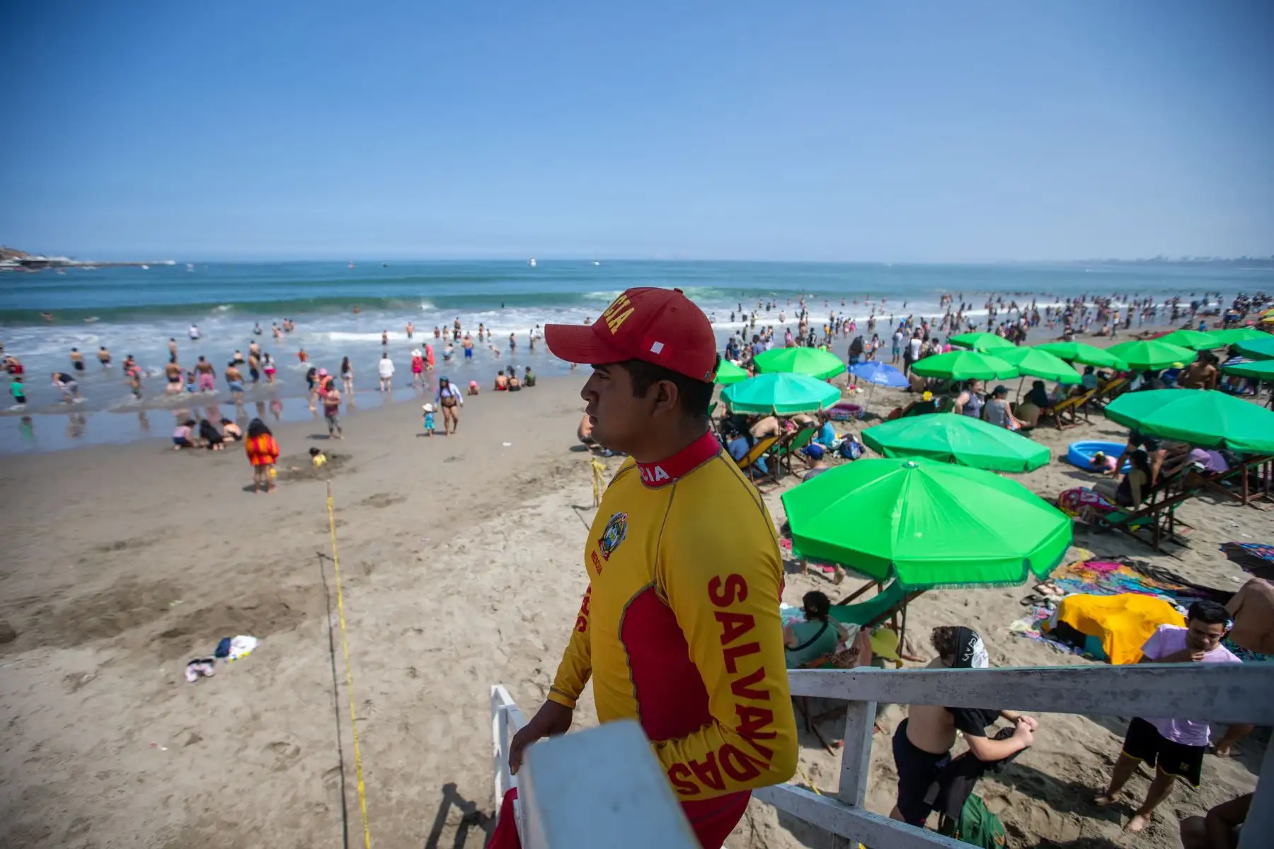 Las playas cuentan con personal de salvataje, atentos ante cualquier situación de emergencia. Foto: ANDINA/Tatiana Gamarra