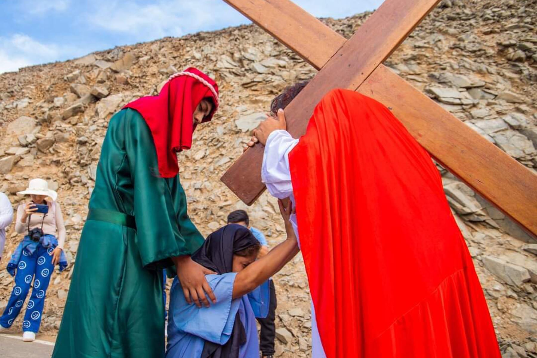 La peregrinación culminó con una celebración eucarística en el Santuario Señor de la Vida, situado en lo más alto del Cerro de la Juventud, en Chimbote. Foto: ANDINA/Difusión
