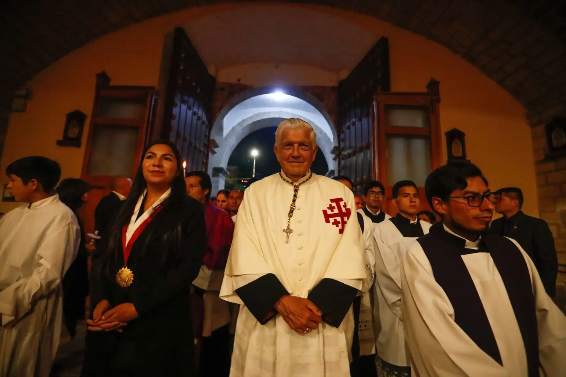 Las imágenes partieron desde la iglesia Santo Domingo, y culminado el recorrido regresaron a su lugar de partida. El acto contó con la participación del arzobispo de Ayacucho, monseñor Salvador Piñeiro, entre otras personalidades.Foto: ANDINA/Daniel Bracamonte