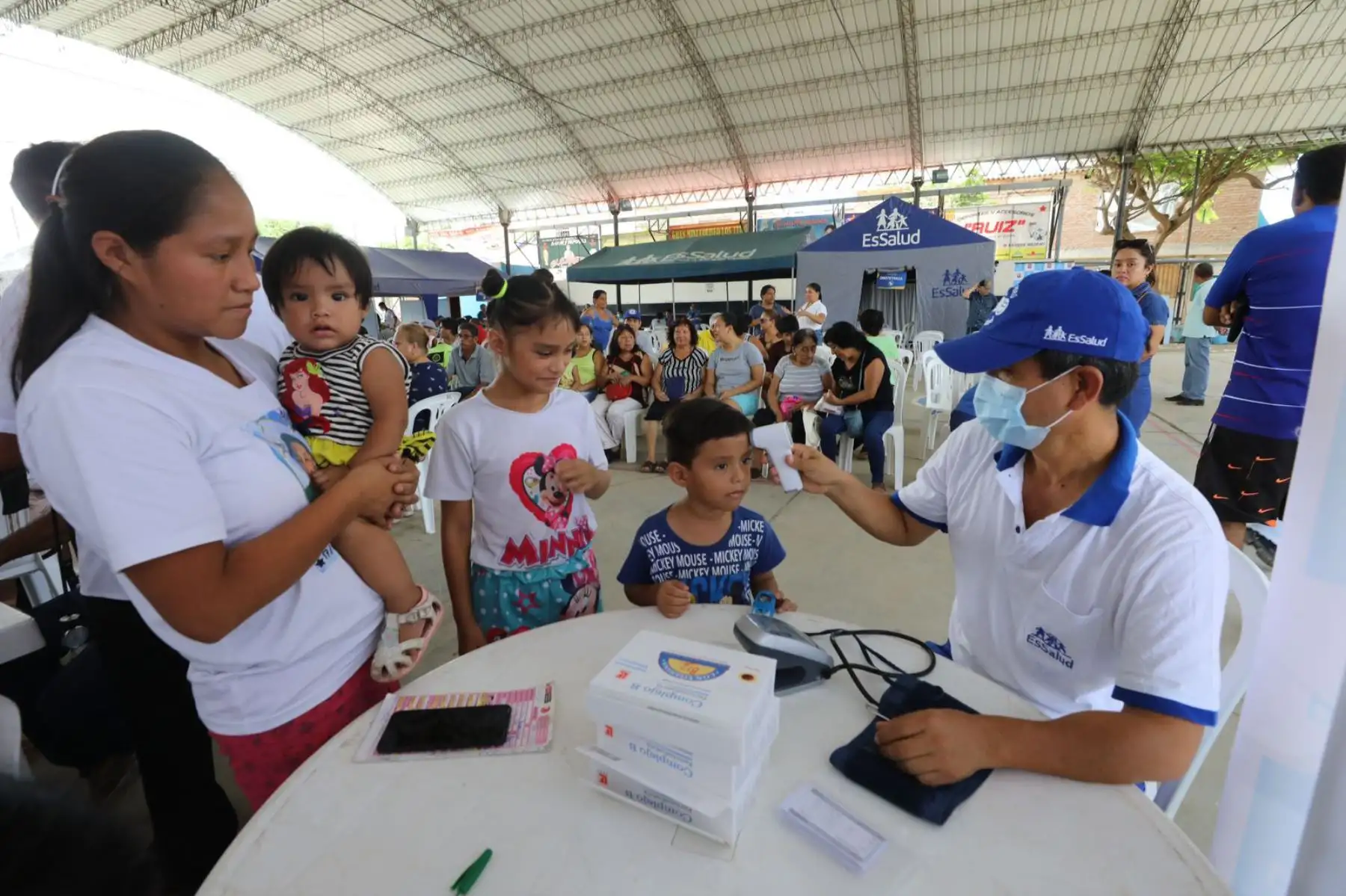 EsSalud envió brigadas de Hospital Perú a Piura, para brindar a más de 3 mil atenciones por lluvias. Foto: EsSalud