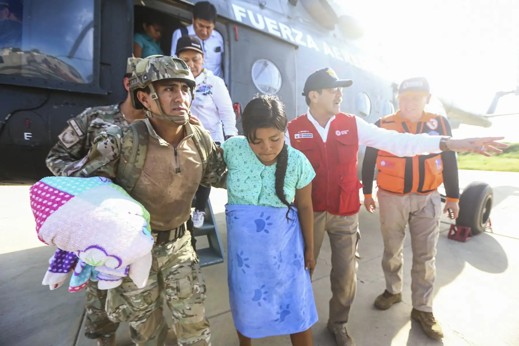 Ministerio de Defensa evacua en helicóptero a gestante en riesgo. Foto: ANDINA/Ministerio de Defensa.