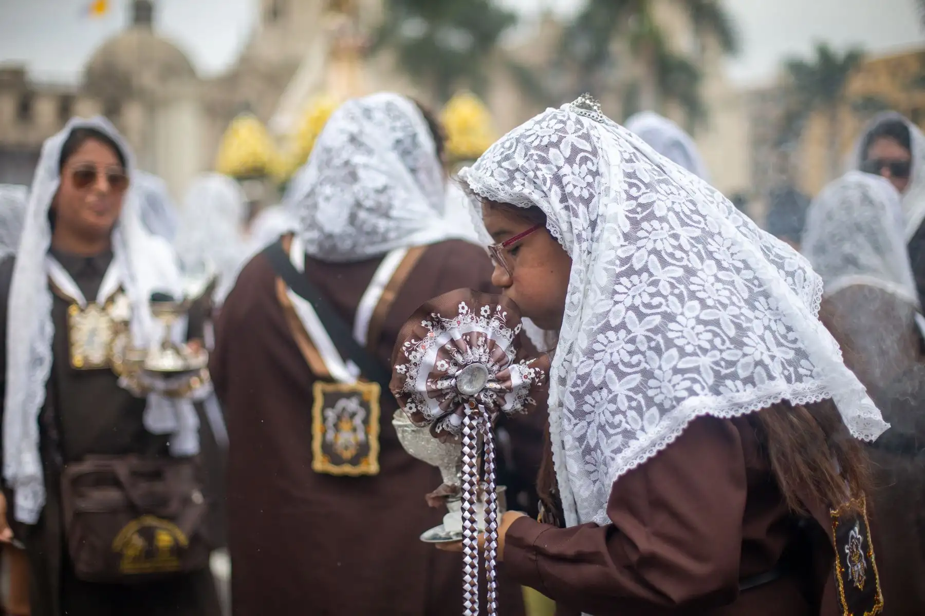 Este domingo de Resurección, salieron en procesión desde la Catedral, El Cristo Resucitado y Nuestra Señora de la Alegría. Foto: ANDINA/Tatiana Gamarra