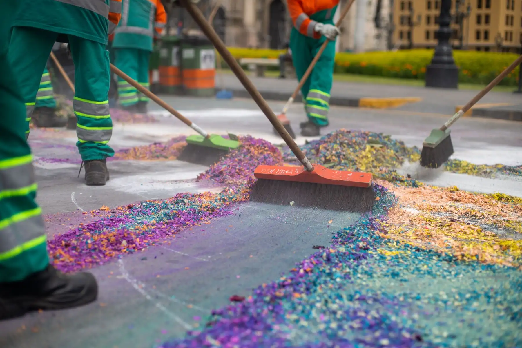 Este domingo de Resurreción la Plaza de Armas fue escenario del Concurso de alfombras Florales, organizado porla Municipalidad de Lima, con la presencia de 33 participantes. Foto: ANDINA/Tatiana Gamarra