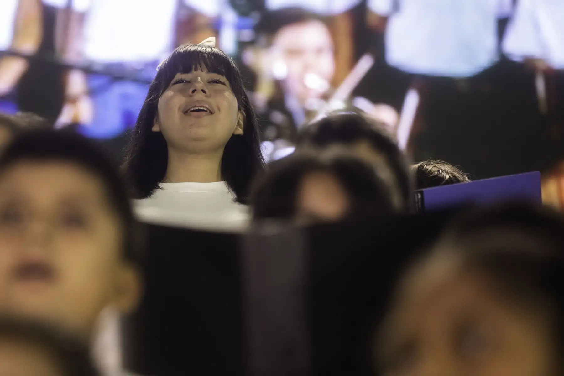 Cientos de niños y adolescentes demuestran su talento musical y nos presentan Domingo de Gloria junto con la orquesta sinfónica.
Foto: ANDINA/Difusión