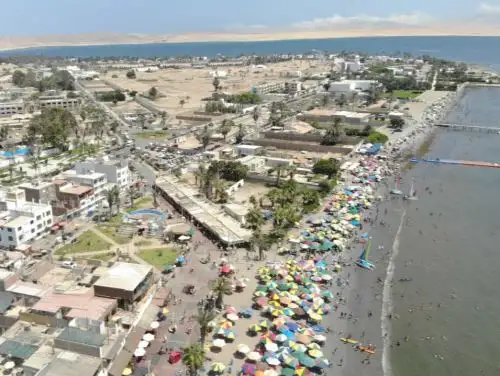 Con más de 68,000 visitantes, el balneario de Paracas registró un récord de visitante en el último feriado largo por Semana Santa.