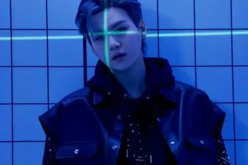 Suga de BTS revela que colaboró con el recién fallecido Ryuichi Sakamoto.
