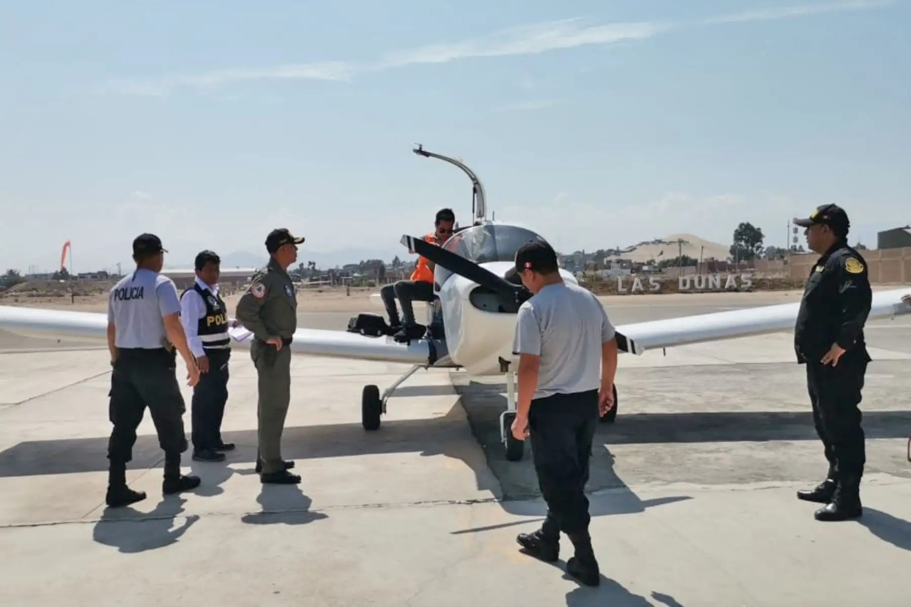 En operativo conjunto, el Ministerio Público y la Policía Nacional incautaron esta mañana siete avionetas de propiedad del actual alcalde de Cajamarca y excongresista Joaquín Ramírez. Foto: Difusión