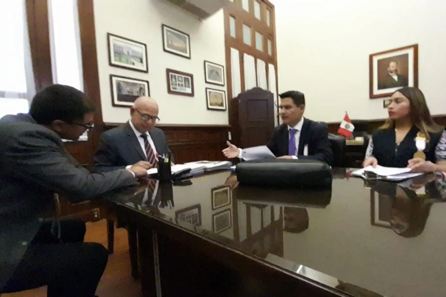 Fiscalía de la Nación realizó diligencias para recabar información en el Congreso de la República, como parte de la investigación seguida contra la congresista Jhakeline Katy Ugarte Mamani, por la presunta comisión del delito de concusión. Foto: Difusión