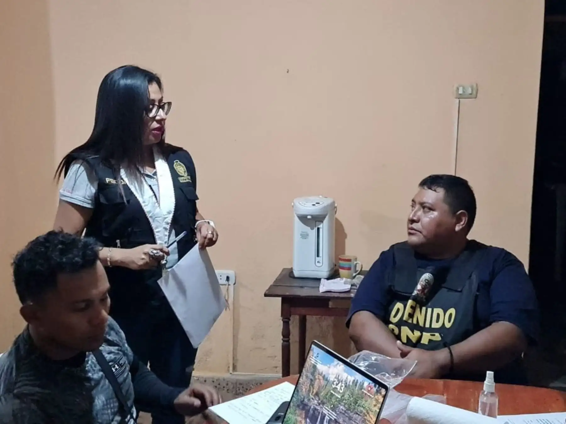 Entre los principales detenidos figura el suboficial PNP Lino Antony Herrera Paez, alias "beba"; William Guillermo Aparicio Cusinga, "gordo Willy"; David Luis Álvarez Marca, "cholo David"; y Miguel Joaquín Nateros Quispe, "Miky" o "cabezón".  Foto: Difusión