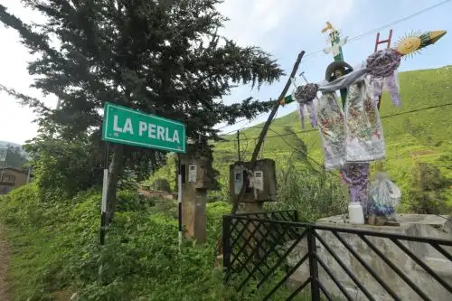 Un nuevo deslizamiento de cerro del poblado de La Perla, del distrito de Atavillos Bajo, se registró esta tarde. Foto: ANDINA/Difusión