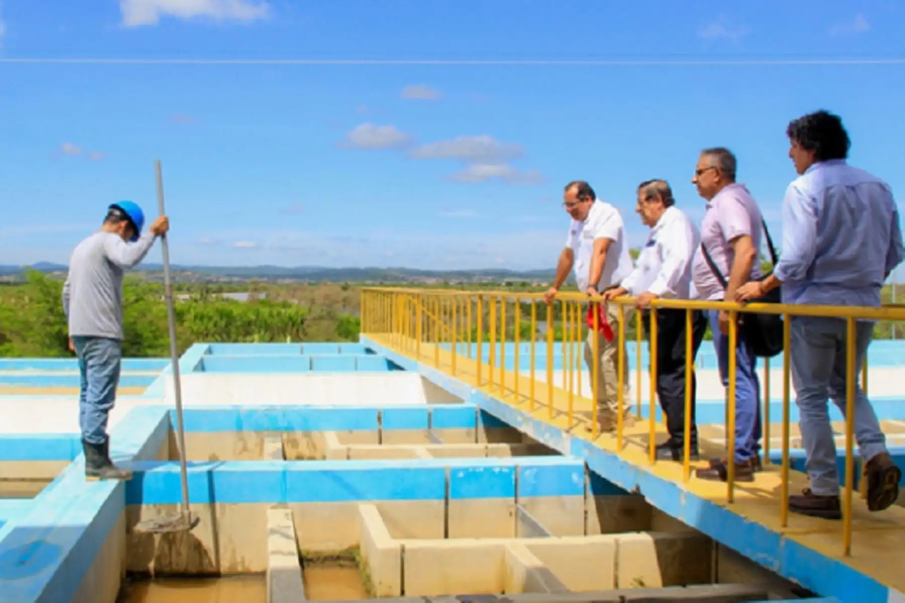 Una mesa técnica convocada por el viceministro de Construcción y Saneamiento, Milko Ortega, se realizó en Tumbes para analizar y viabilizar proyectos de mejora de los servicios de saneamiento y coordinar acciones para afrontar la emergencia por lluvias en esa región.