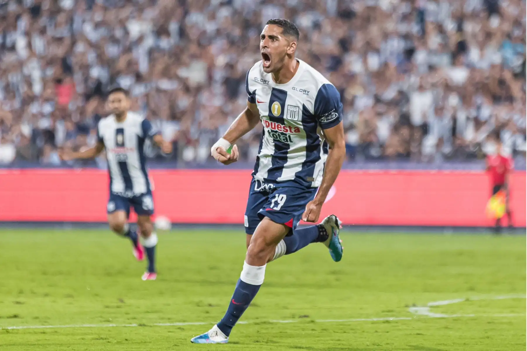 Pablo Sabbag anotó el primer gol a favor de Alianza Lima, en el partido contra Academia Deportiva Cantolao. Foto: ANDINA/Difusión