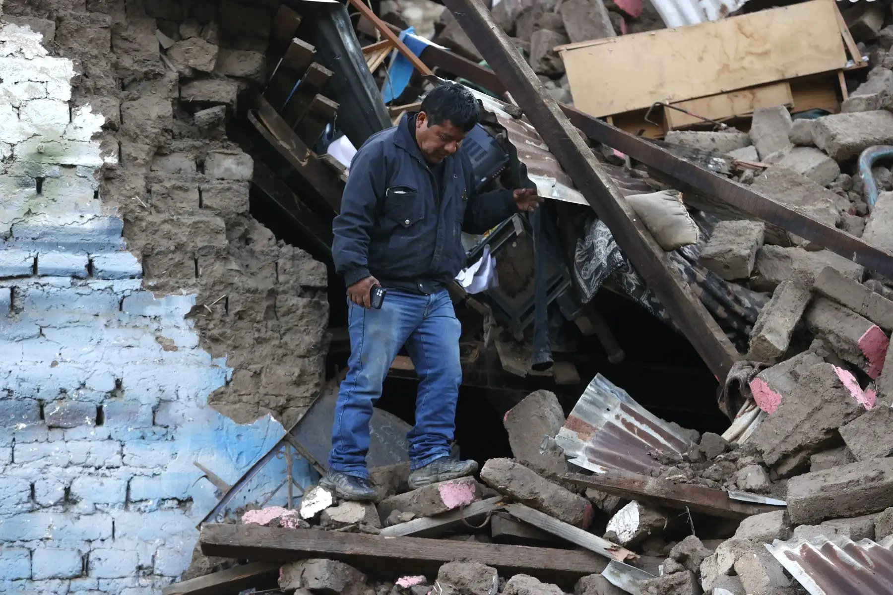 Hoy se retomaron las labores de búsqueda de los 5 desaparecidos en el poblado La Perla Chaupi. Foto: ANDINA/Vidal Tarqui
