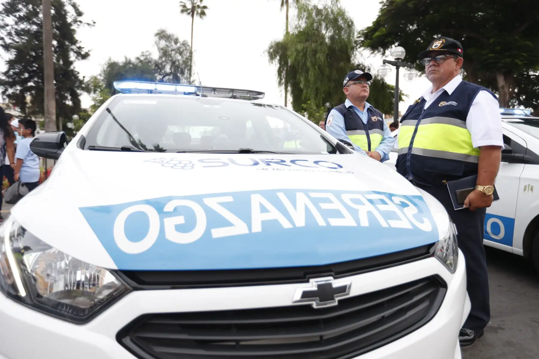 En Surco se refuerza la seguridad ciudadana con el Patrullaje Integrado de la Policía Nacional del Perú (PNP) y el Serenazgo Municipal del distrito. Participan en la actividad el ministro del Interior, Vicente Romero; el alcalde de Surco, Carlos Bruce; el jefe de la Región Policial Lima, Gral. PNP Víctor Zanabria, entre otras autoridades. Foto: ANDINA/ Daniel Bracamonte