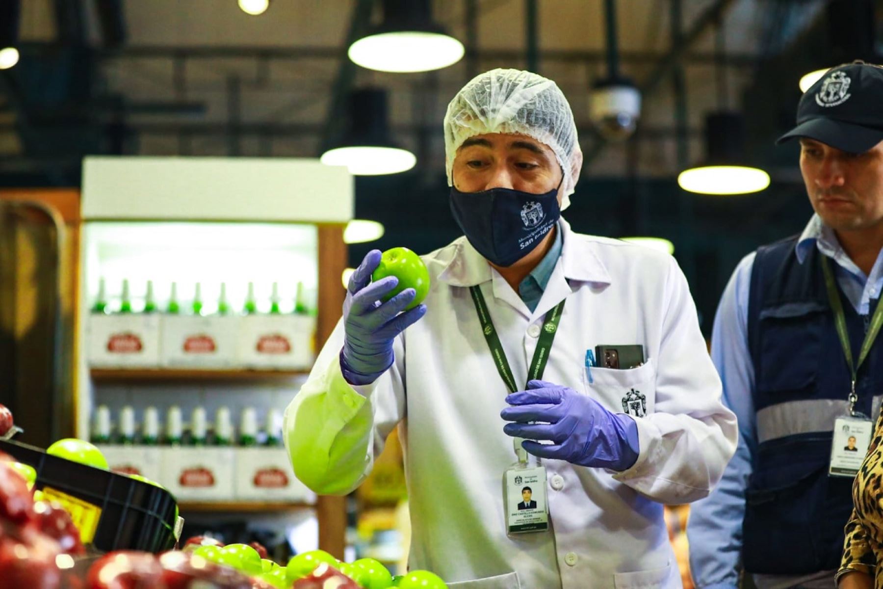 Municipalidad de San Isidro realiza inspecciones a supermercados para detectar presencia de plaguicidas en los alimentos. Foto: ANDINA/Difusión