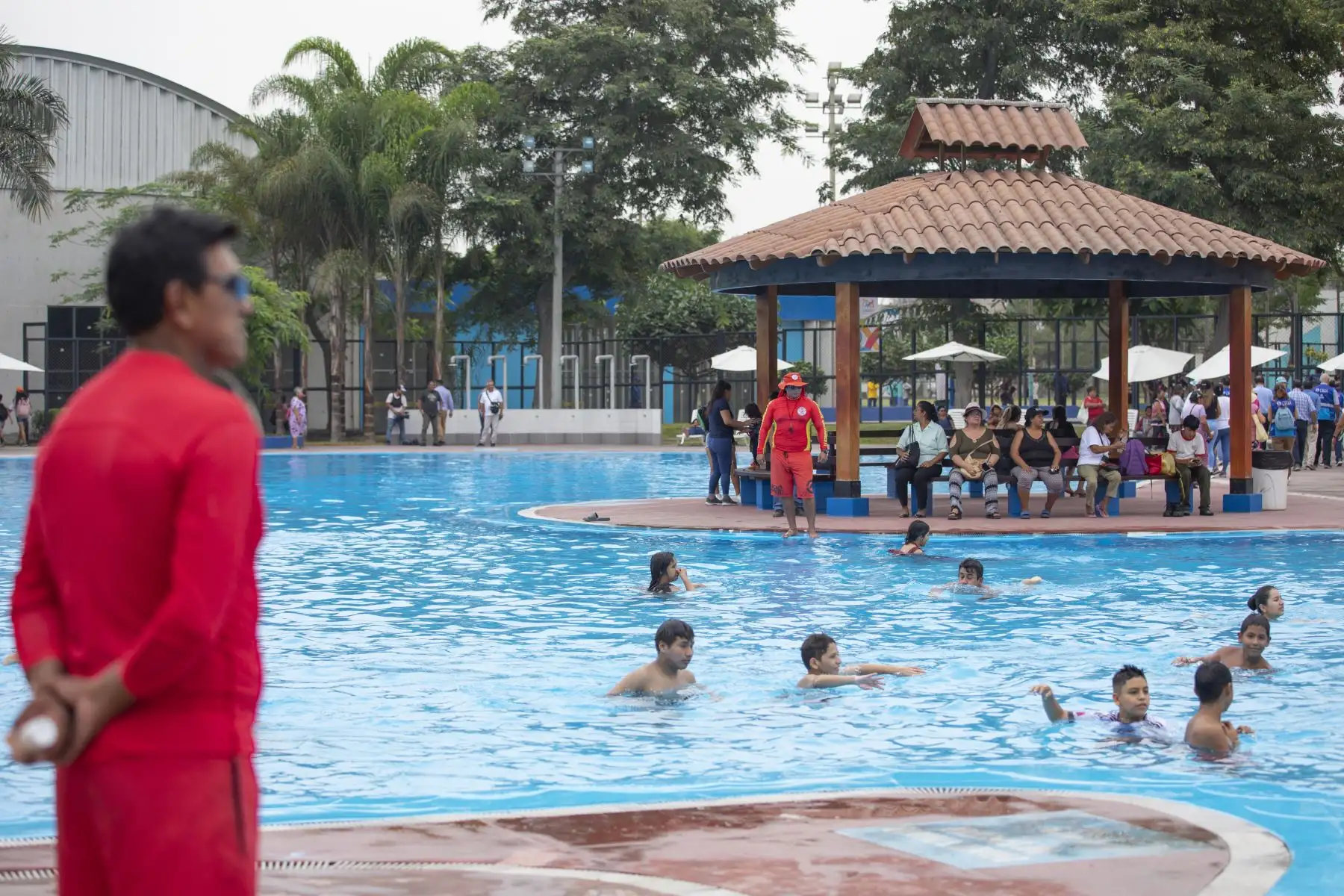 Piscina Recreativa: estuvo cerrada durante casi 4 años, se encontraba en estado de abandono. Debido a su situación se trabajó en su mantenimiento para lograr reaperturarla y ofrecer un servicio de calidad a los vecinos. Foto: ANDINA/Municipalidad de Lima