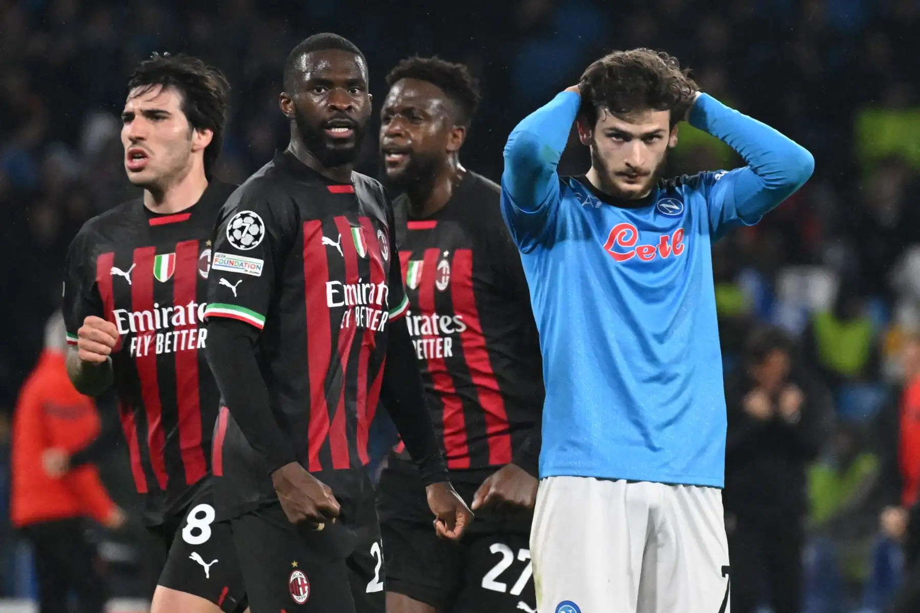 El centrocampista del Napoli, Khvicha Kvaratskhelia, falla un penalti durante el partido de vuelta de cuartos de final de la UEFA Champions League.
Foto: EFE