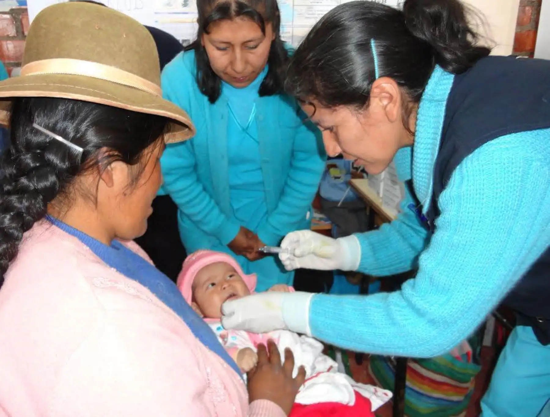 Los niños son los más afectados por las bajas temperaturas que se registra en las zonas altas de Puno.