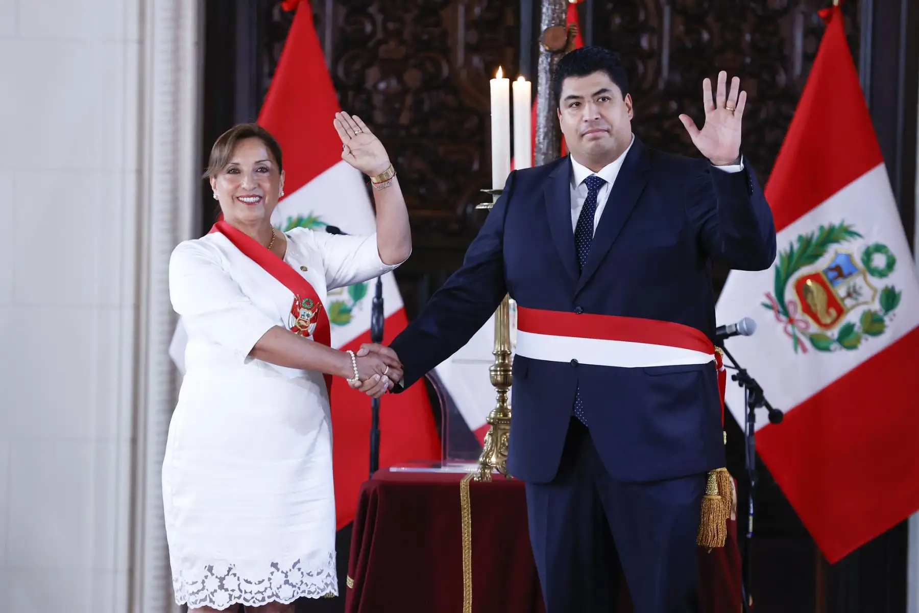 La presidenta de la República, Dina Boluarte, tomó juramento a Antonio Fernando Varela Bohórquez como nuevo ministro de Trabajo y Promoción del Empleo, en ceremonia realizada en Palacio de Gobierno.
Foto: ANDINA/ Prensa Presidencia