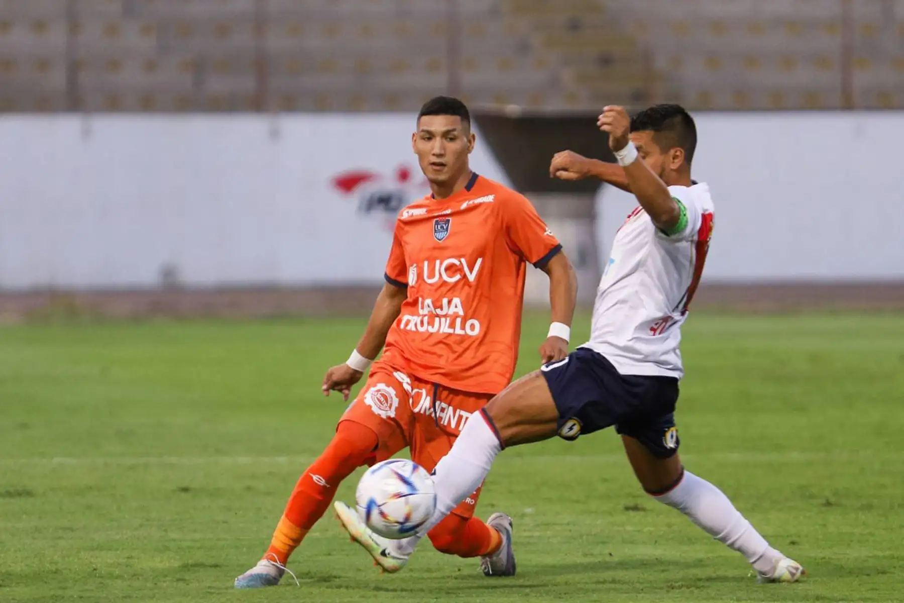 Deportivo Municipal se enfrenta al club César Vallejo  por la fecha 13 del Torneo Apertura de la Liga 1. Este duelo se realizó en el estadio Mansiche de Trujillo. 
Foto: Liga 1