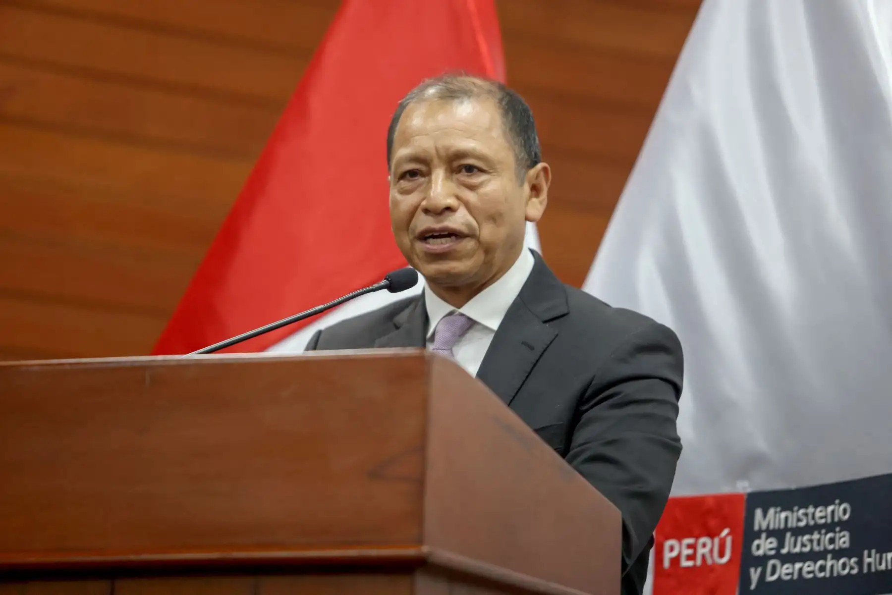 Esta nueva lista comprende a 52 heridos de gravedad de las regiones Arequipa, Ayacucho, Cusco, Ica, Junín, la Libertad, Puno y Lima. Cabe indicar que este es el último listado que se emite durante la vigencia del D.U. N° 006-2023, el cual señala que el apoyo económico se brinda por única vez a favor de los deudos de las personas fallecidas, con el monto de 50 000 soles por fallecido; así como a las personas heridas de gravedad con el monto de 25 000 soles.
Foto: ANDINA/MINJUS