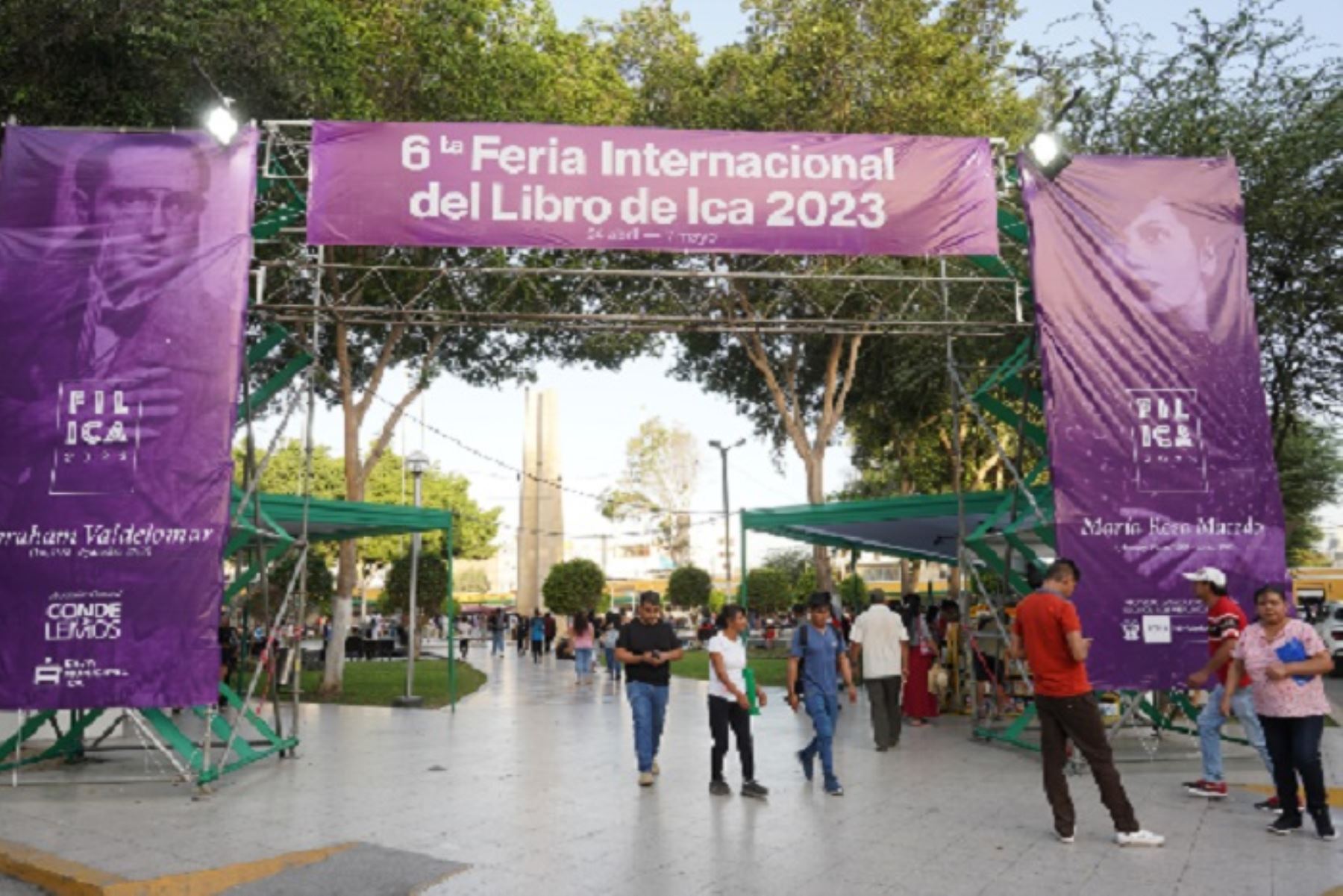 Para la clausura de la sexta edición del FIL 2023 se tendrá las intervenciones musicales del saxofonista Jean Pierre Magnet y el percusionista César Ballumbrosio .Foto; Genry Bautista Linares