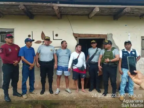 Sanos y salvos fueron rescatados los tres tripulantes de la embarcación que naufragó en el río Huallaga, región San Martín. Foto: ANDINA/difusión.
