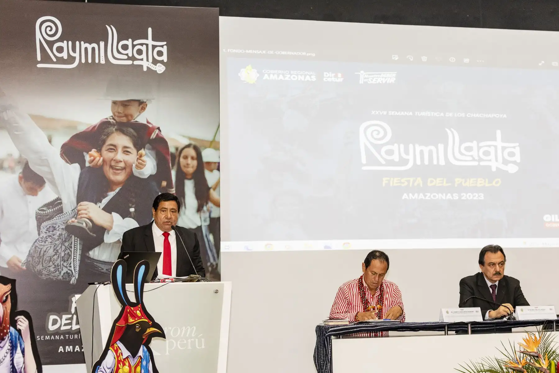 Gobierno Regional de Amazonas y Promperu realizan el lanzamiento de la XXVII Semana Turística de los Chachapoya "Raymi Llaqta 2023”, un evento folklórico donde se busca demostrar las maravillas culturales y los atractivos turísticos en la región de Amazonas. En la imagen, el gobernador de la región Amazonas, Gilmer Wilson Horna Corrales.
Foto: PROMPERU