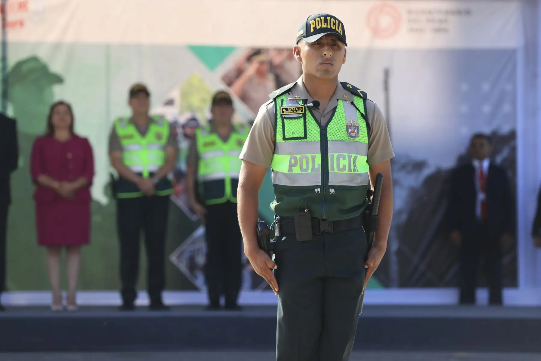 Presidenta Dina Boluarte lideró ceremonia de presentación de 3500 efectivos policiales que se sumarán al reforzamiento de la seguridad ciudadana en Lima. Foto: ANDINA/ Prensa Presidencia